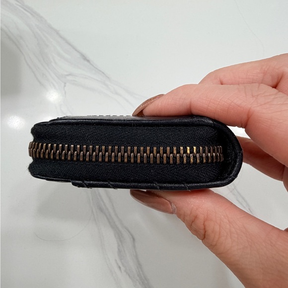 Gucci Marmont Quilted Leather Zip Wallet - Picture 4 of 10